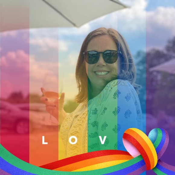 Meet your Posher, Debbie - Picture 1 of 1